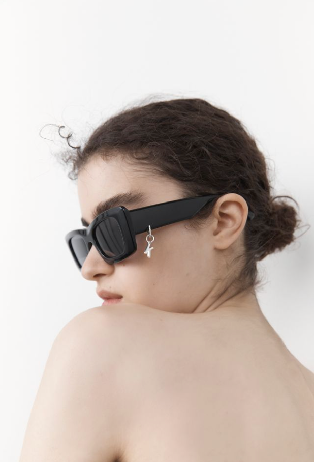 EYEWEAR