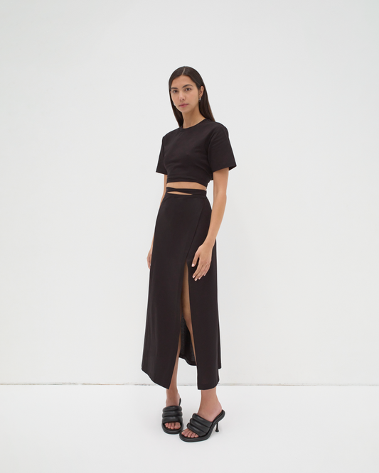 *The Cropped Tie Tee - Black