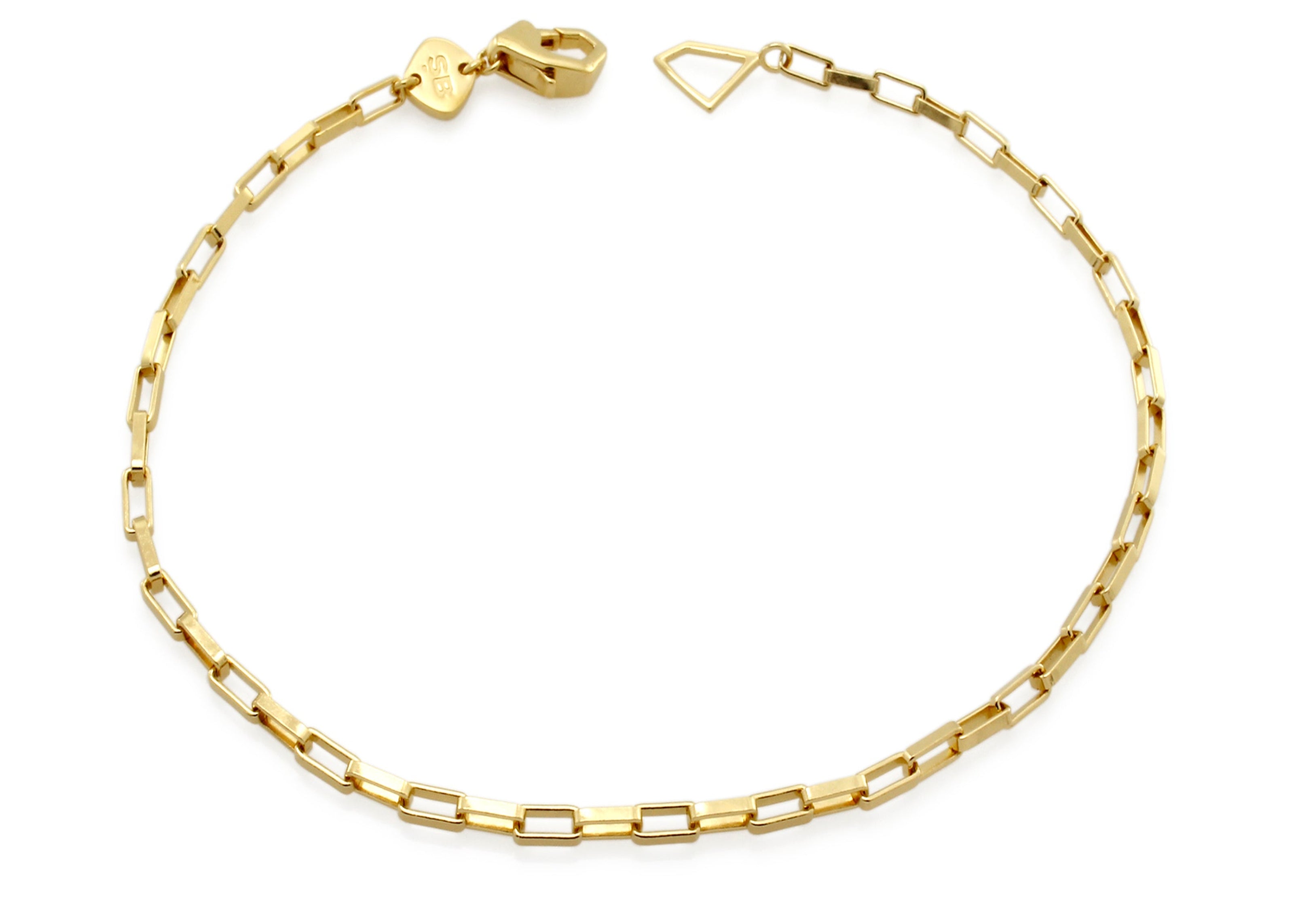 Şener Besim Box Bracelet in gold vermeil on a white background