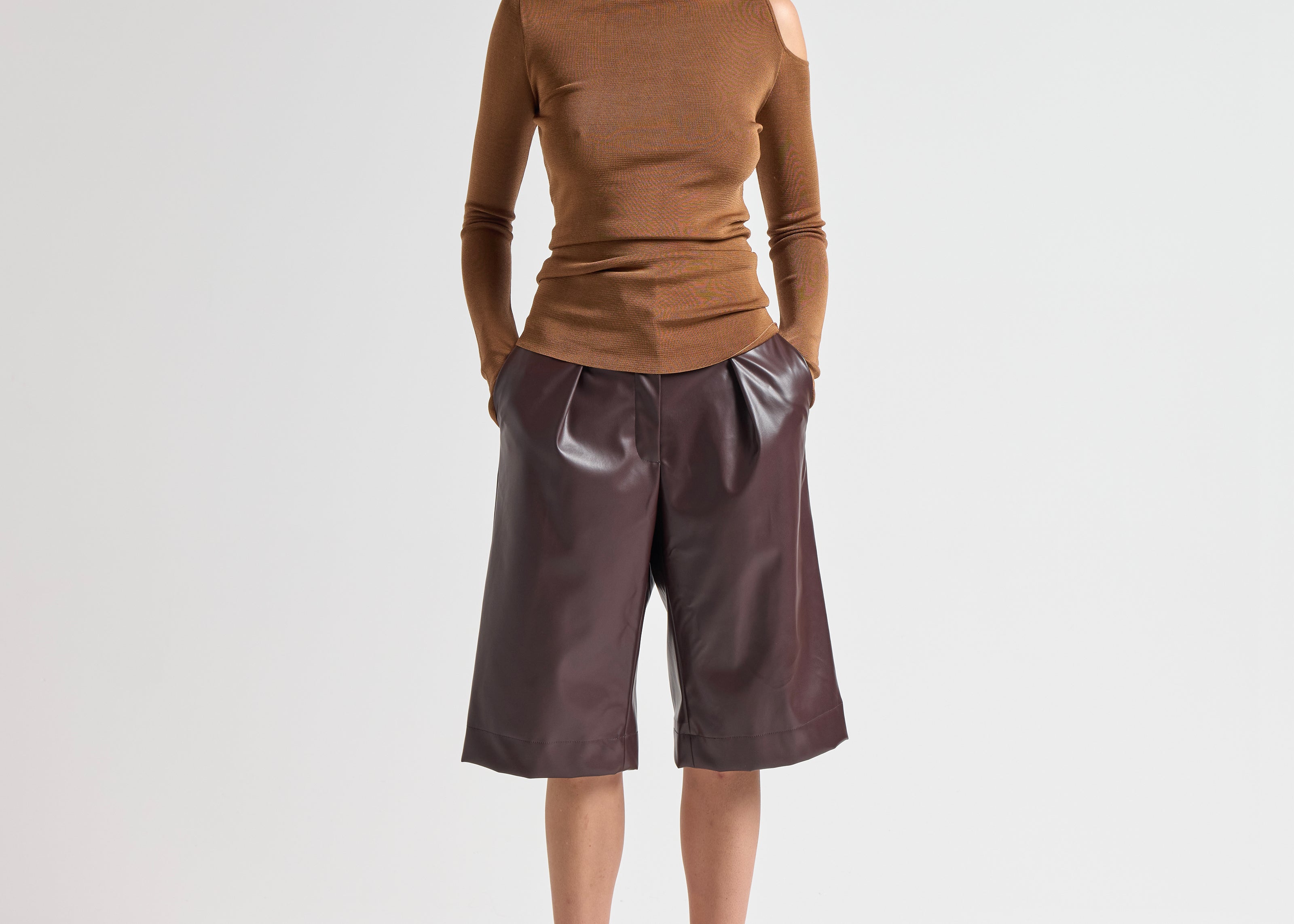 Şener Besim Cutout Crewneck in Spice, fine knit with cut-out shoulder detail, front view