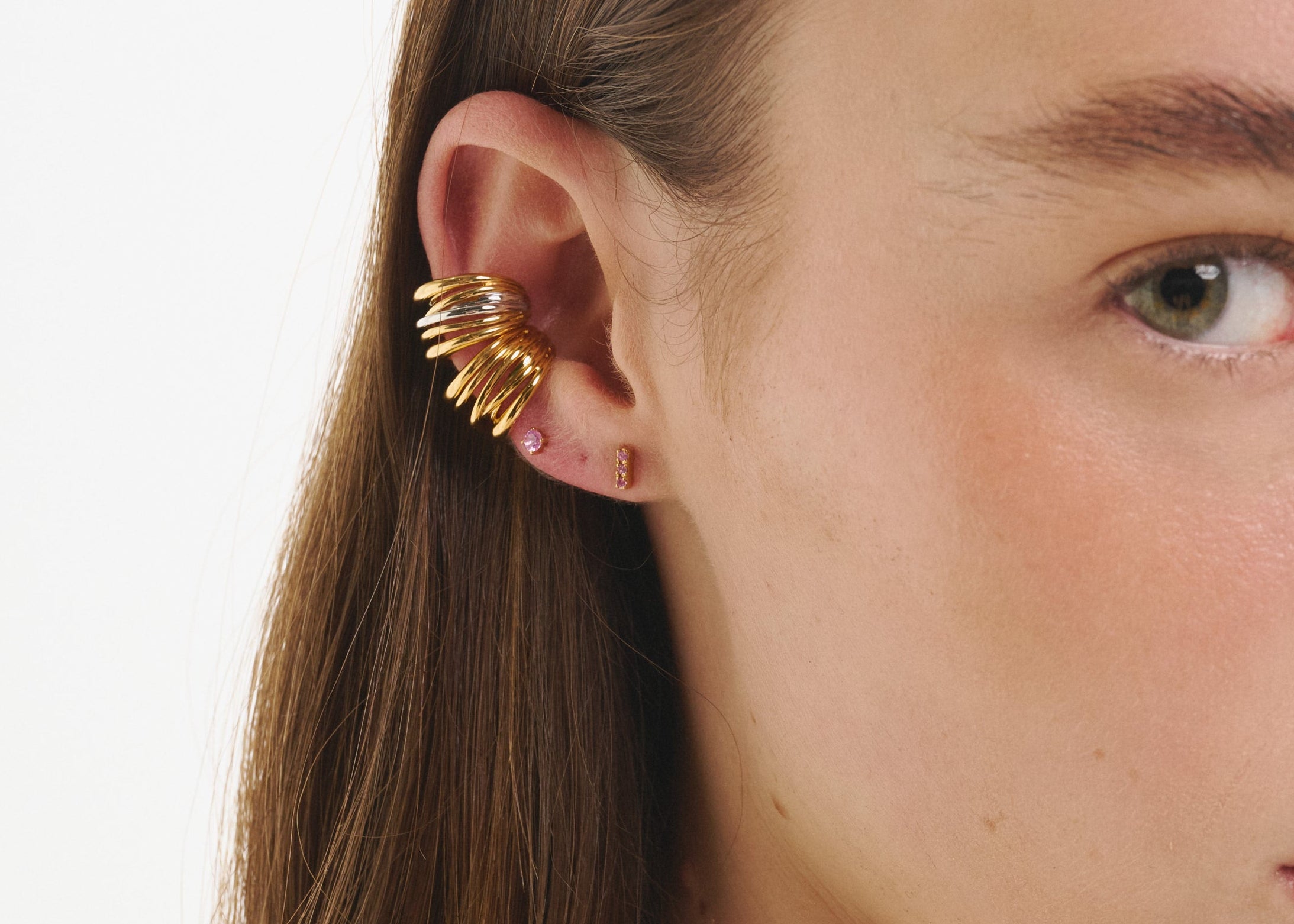Şener Besim Dynasty Ear Cuff in gold — worn