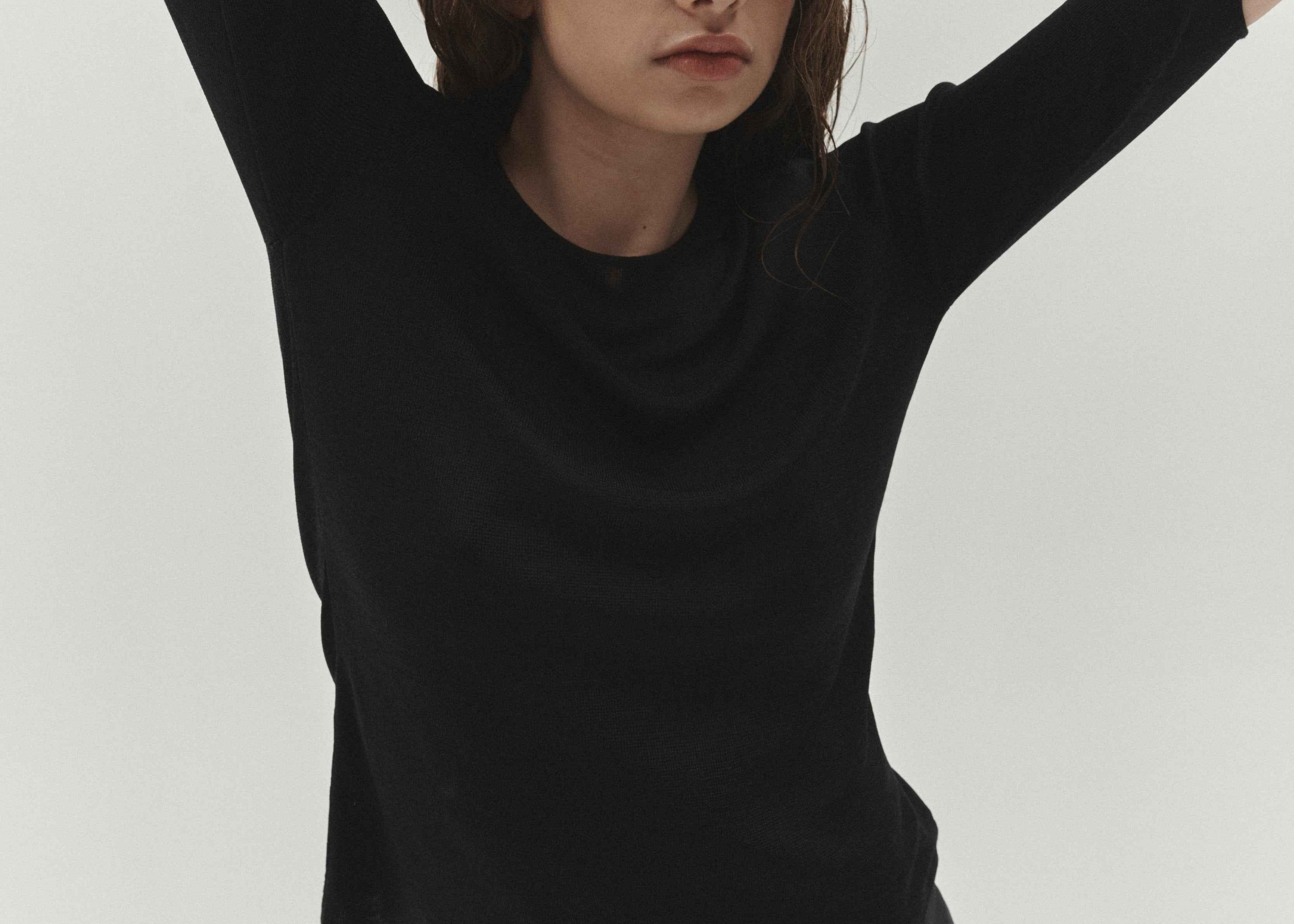 Elbow Cut Out Top
