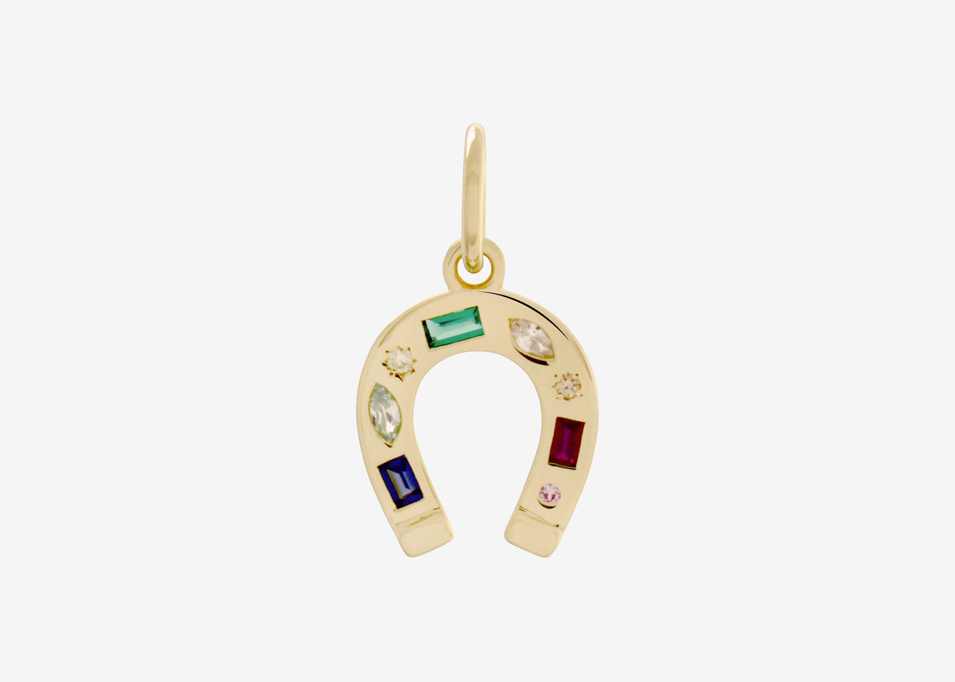 Şener Besim Horseshoe With Gems Charm in 14ct gold plating — Buildable Collection