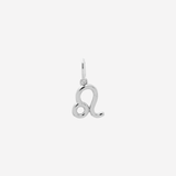 Şener Besim Leo Charm in silver rhodium plating, flat lay