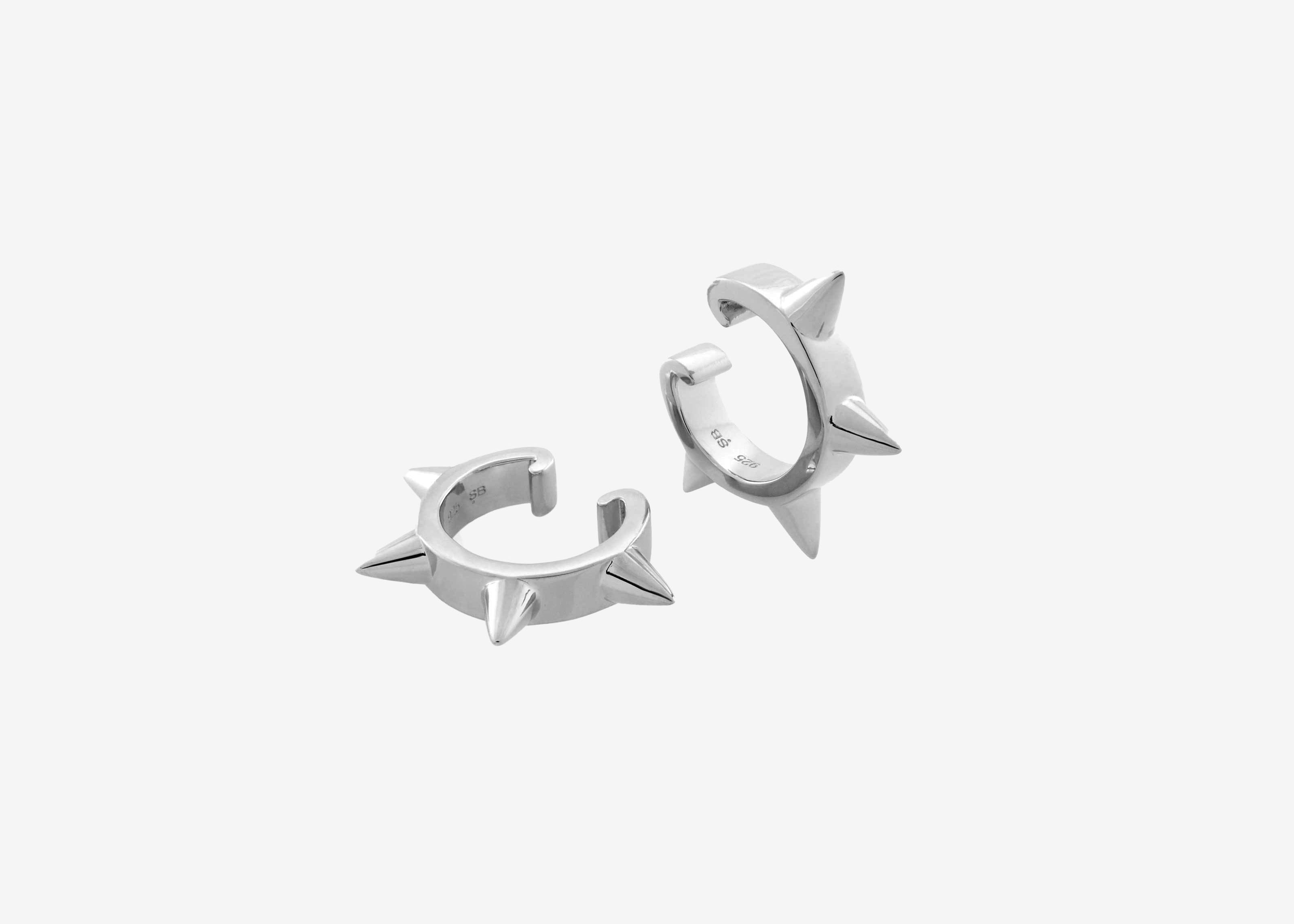 Şener Besim Multipoint Ear Cuff in silver rhodium plating, flat lay