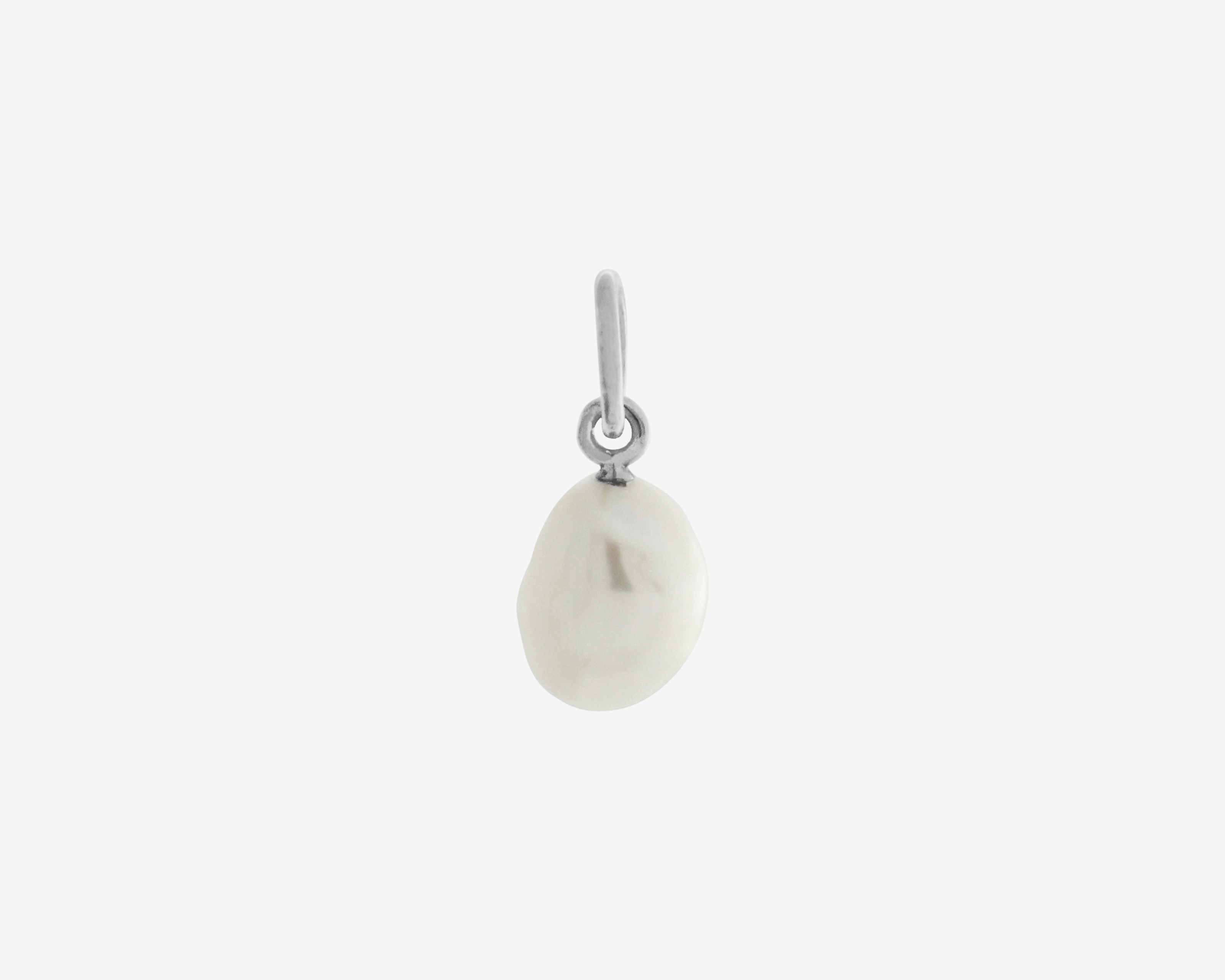 Şener Besim Pearl Charm with genuine freshwater pearl in rhodium plating — Buildable Collection