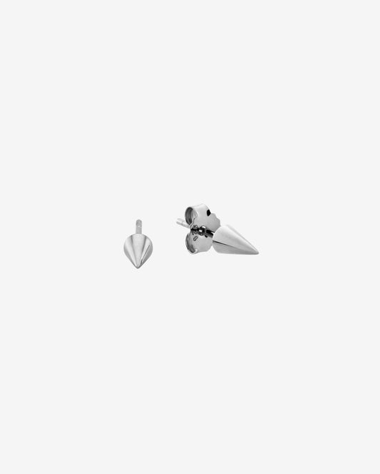 Single Point Studs - Silver