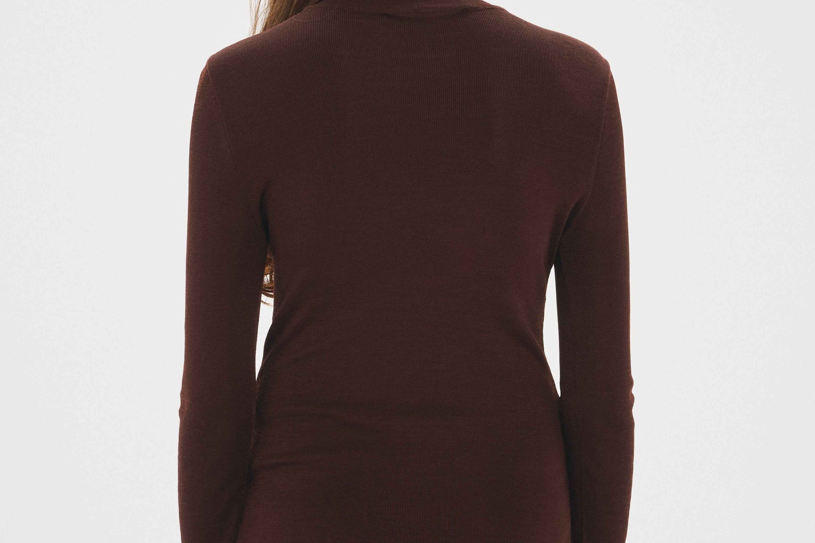 Thumbhole Turtleneck Chocolate