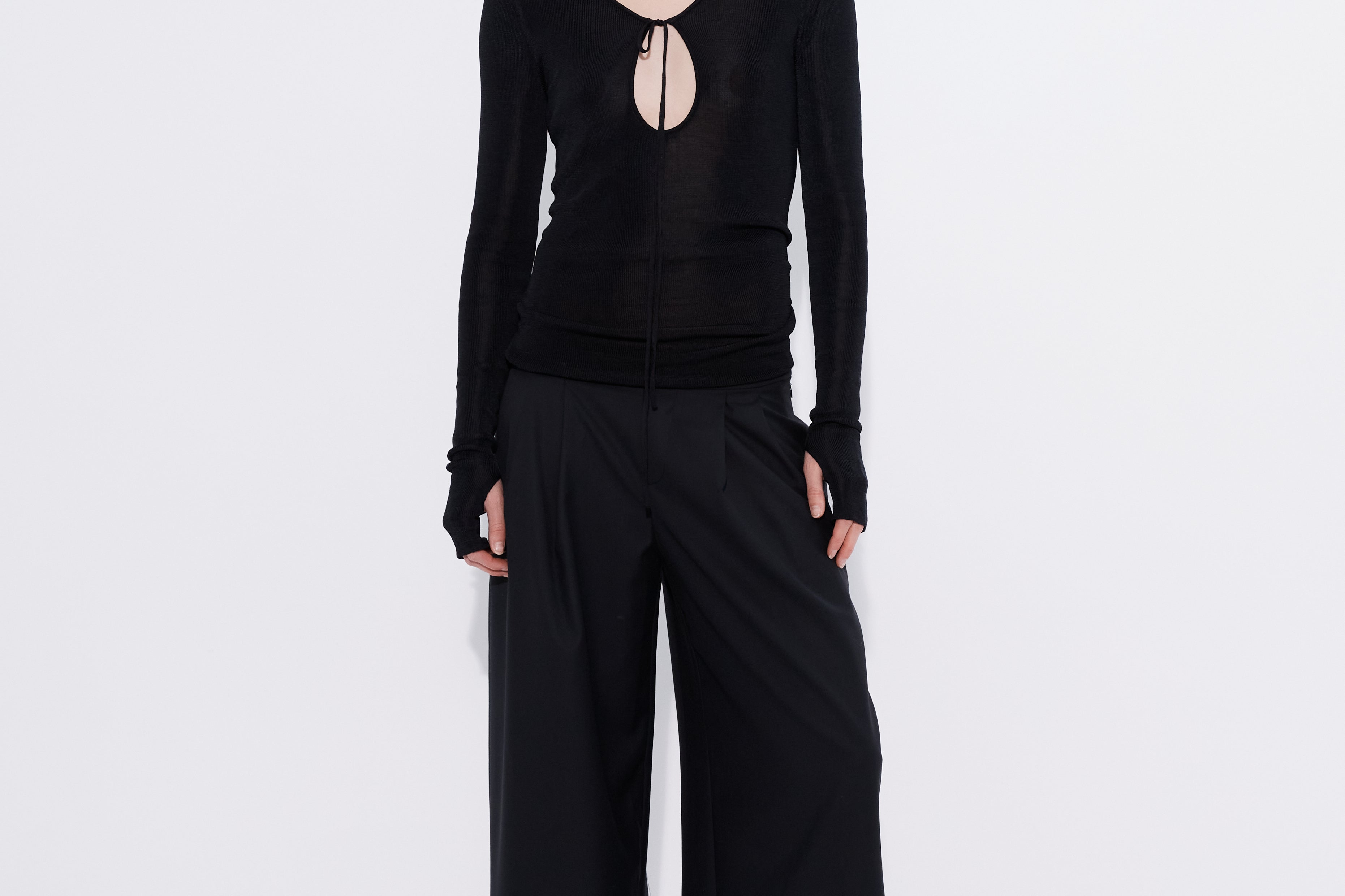 Black wide leg pant pleat detail — Şener Besim