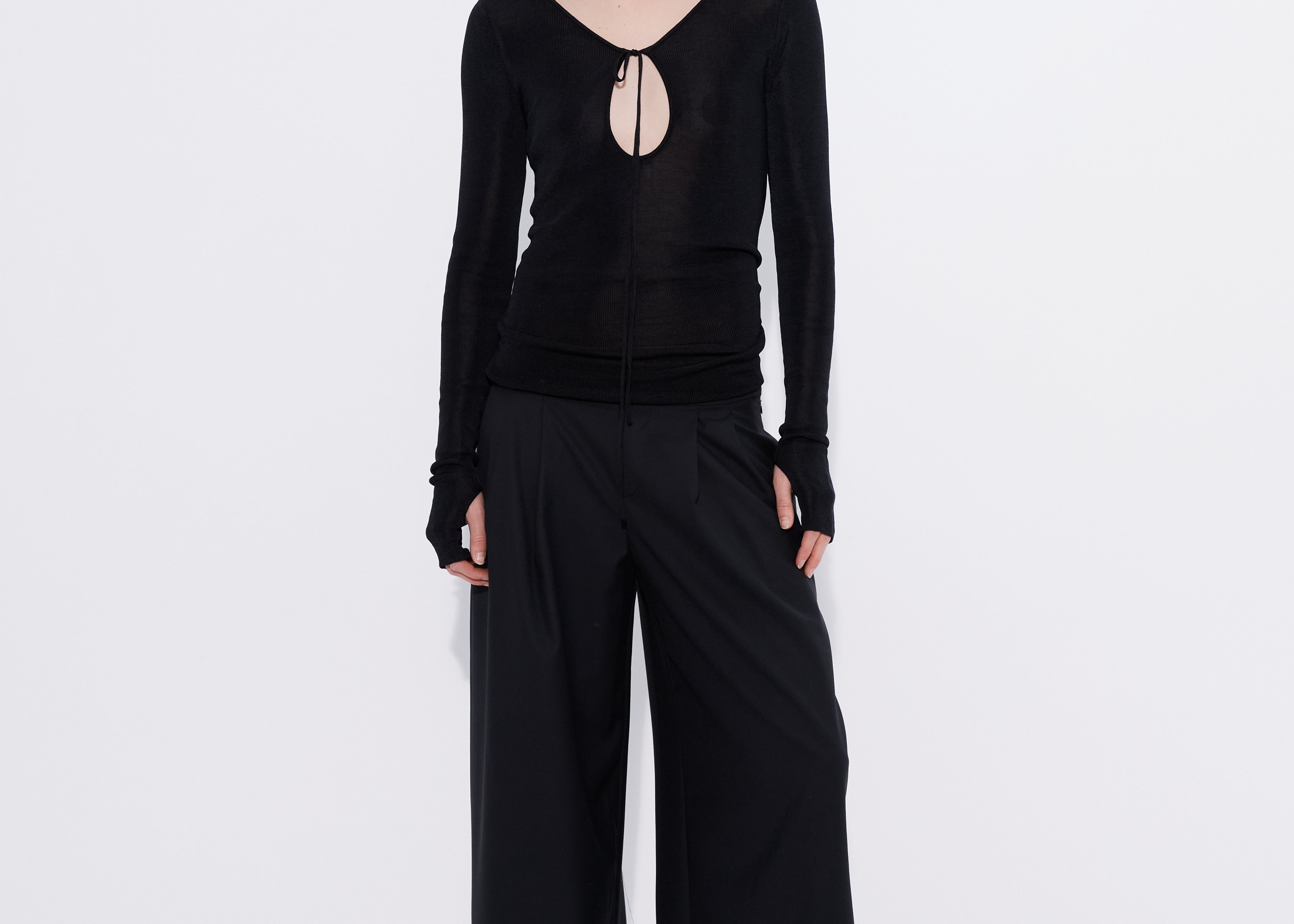 Black wide leg pant pleat detail — Şener Besim