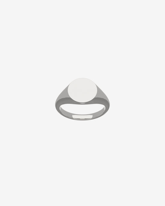 SOLID-WHITE-GOLD-SIGNET-RING-SENER-BESIM