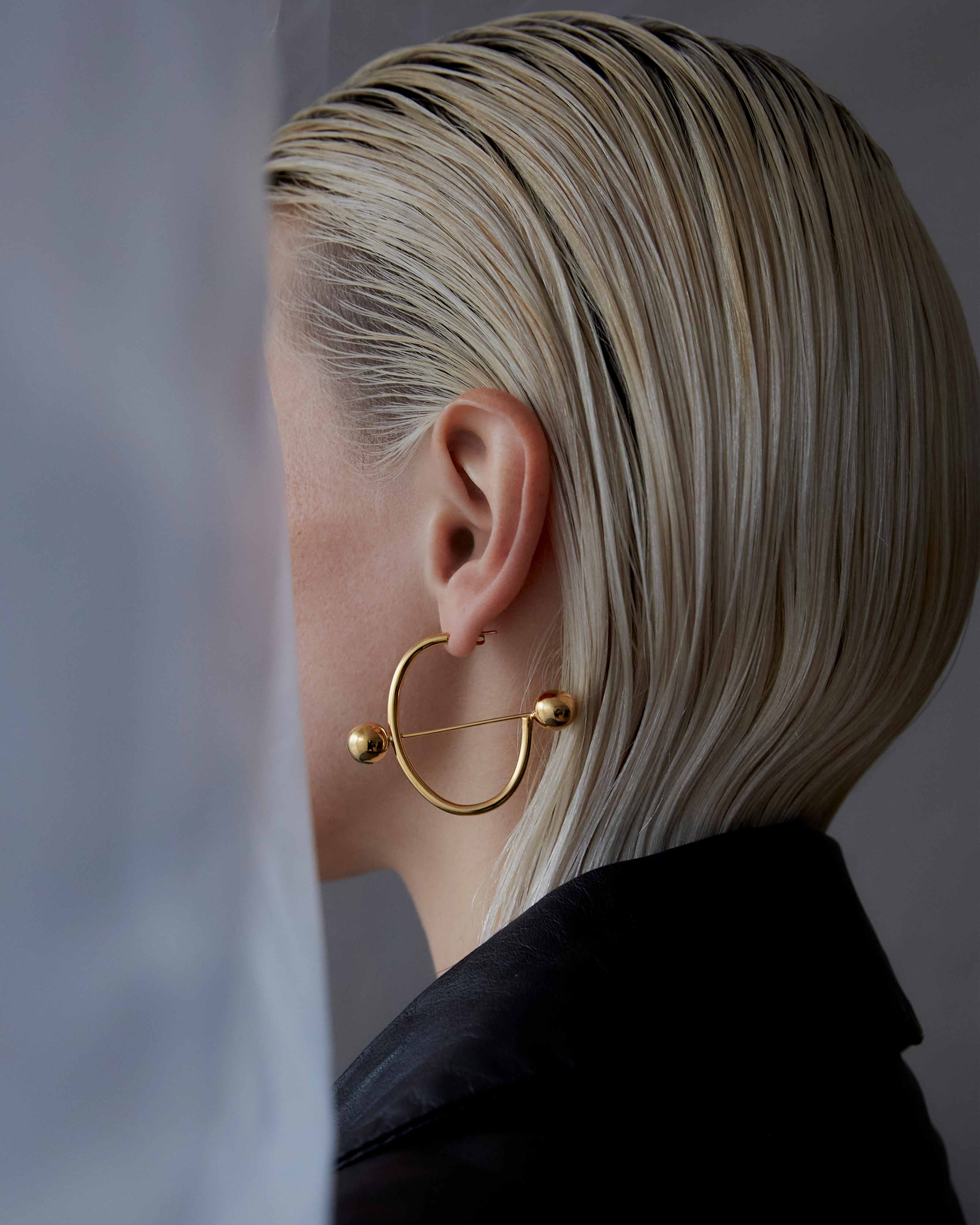 sener-besim-ball-bearing-hoop-gold-earrings