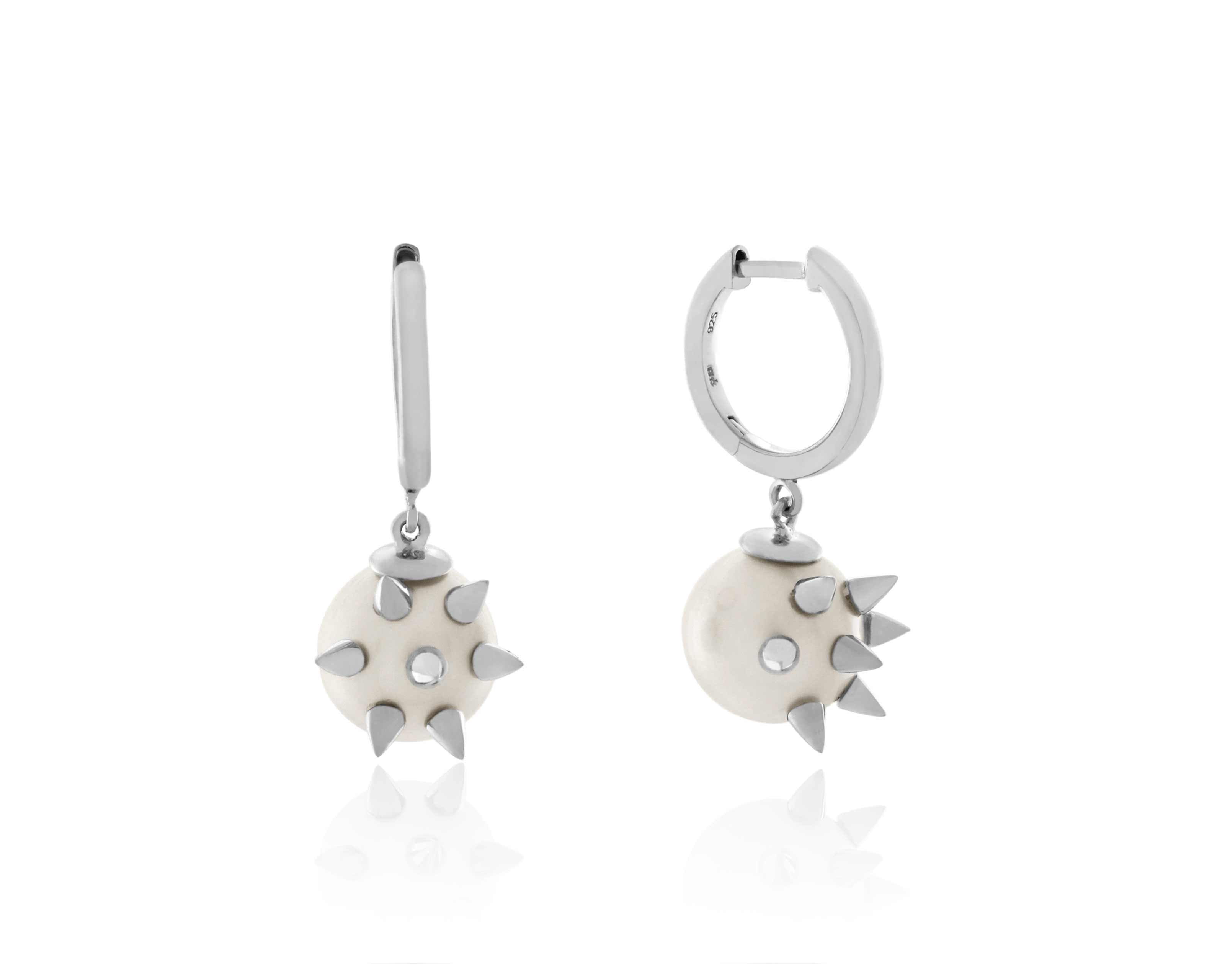 Şener Besim Pearl Spike Earring in silver rhodium plating, flat lay