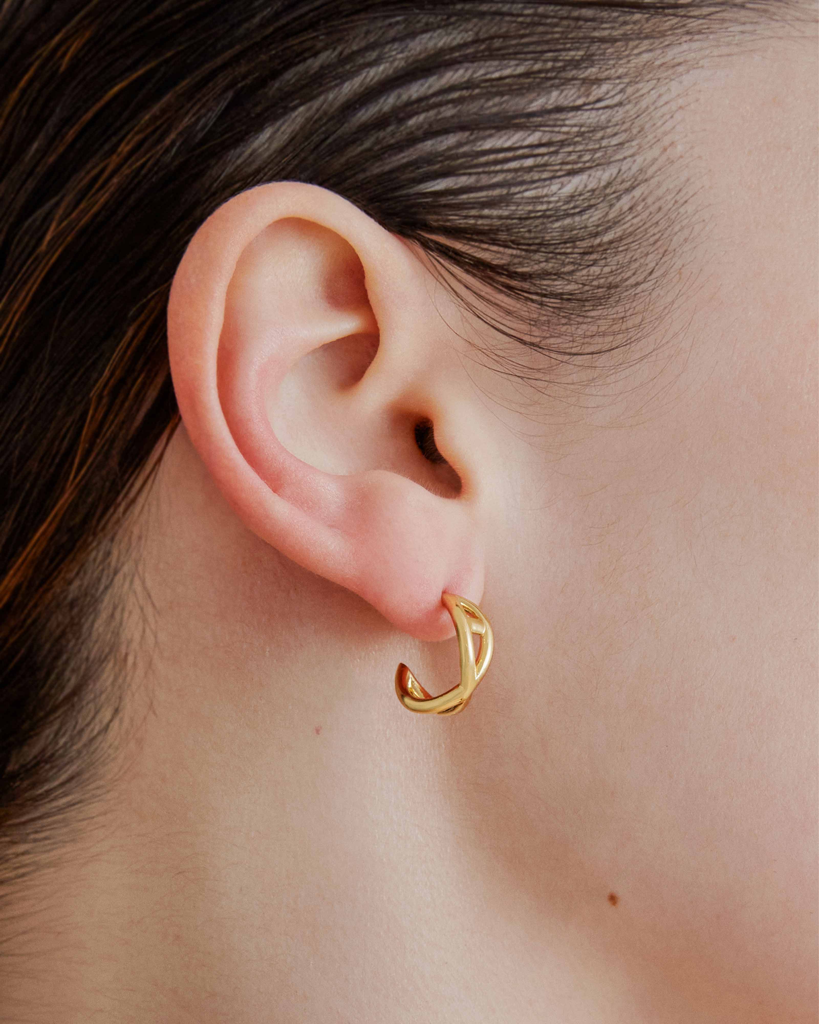      sener-besim-small-helix-hoop-gold-earrings