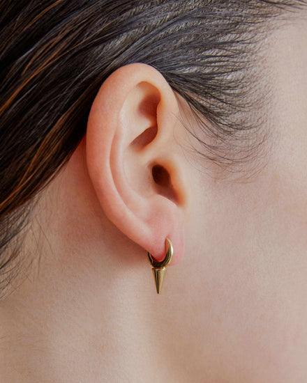     sener-besim-small-single-point-huggie-gold-earrings