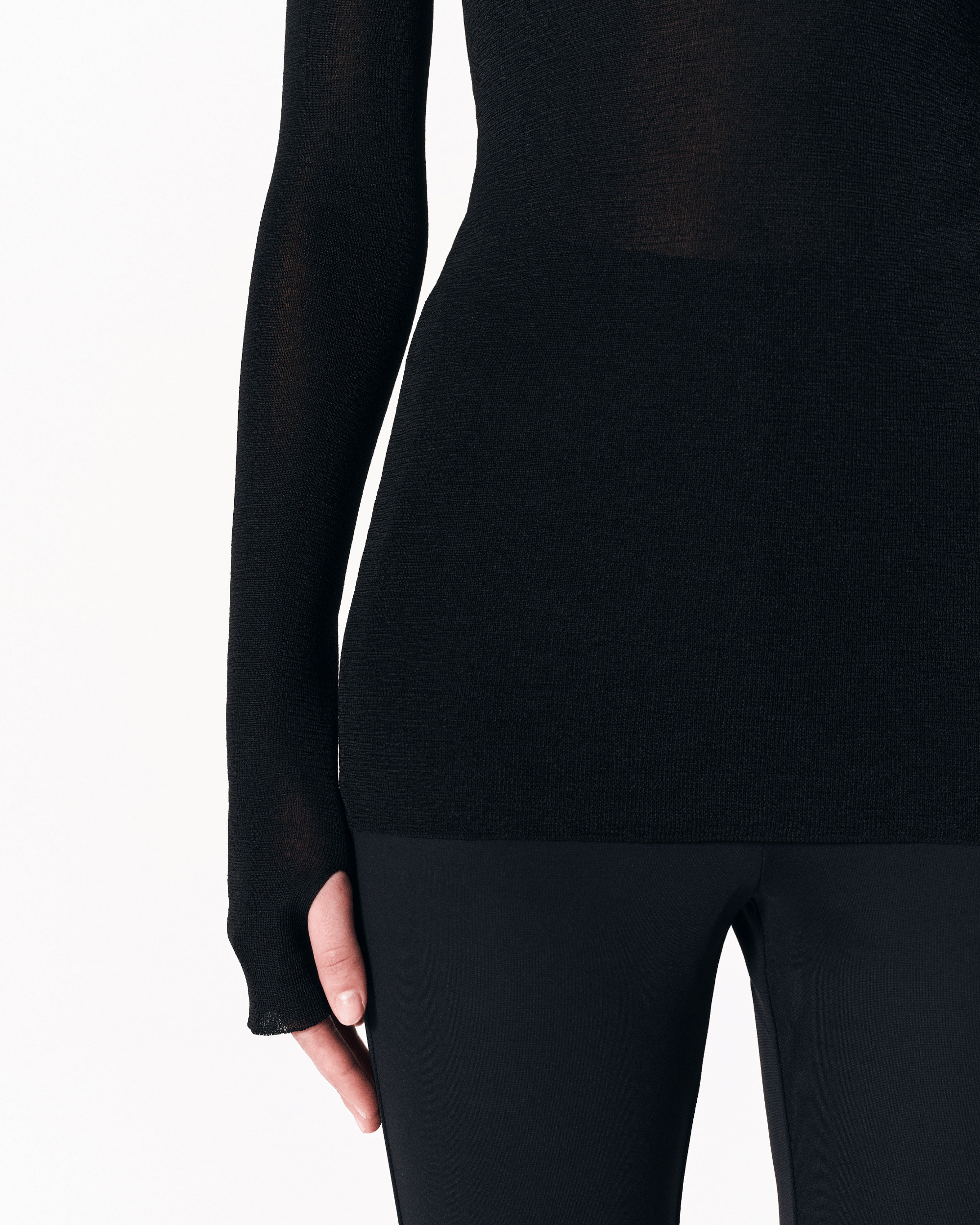     sener-besim-the-thumbhole-turtleneck-black-knitwear-made-in-italy